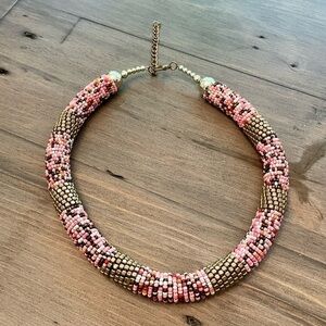 𝅺beaded statement necklace
